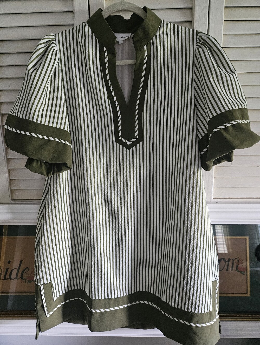 Entro Seersucker Striped Dress M Olive Green Puff Sleeve Pockets